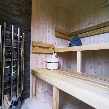 Slusarnia-domek Z Sauna I Balia Nad Jeziorem, Kaszuby