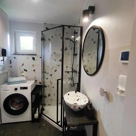 Slusarnia-domek Z Sauna I Balia Nad Jeziorem, Kaszuby بيت للعطل