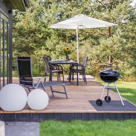 Slusarnia-domek Z Sauna I Balia Nad Jeziorem, Kaszuby بيت للعطل *