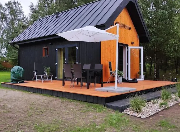 Slusarnia-domek Z Sauna I Balia Nad Jeziorem, Kaszuby Дом отдыха *