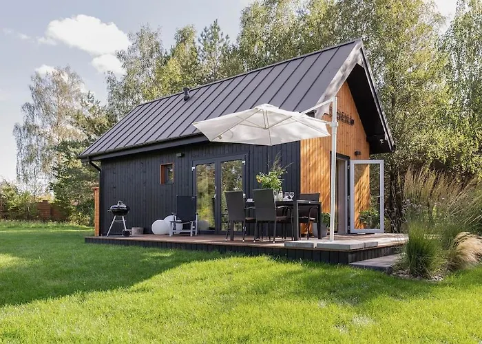 Дом отдыха Slusarnia-domek Z Sauna I Balia Nad Jeziorem, Kaszuby Zuromino