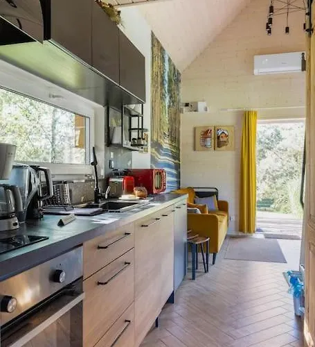 Slusarnia-domek Z Sauna I Balia Nad Jeziorem, Kaszuby Zuromino