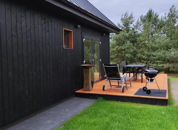 Дом отдыха Slusarnia-domek Z Sauna I Balia Nad Jeziorem, Kaszuby *