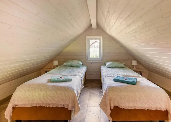 Slusarnia-domek Z Sauna I Balia Nad Jeziorem, Kaszuby * Zuromino