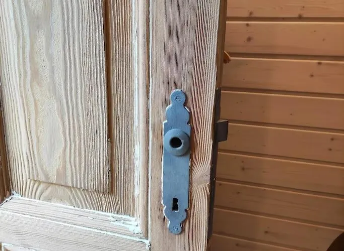 Дом отдыха Slusarnia-domek Z Sauna I Balia Nad Jeziorem, Kaszuby *