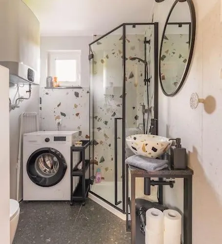 Slusarnia-domek Z Sauna I Balia Nad Jeziorem, Kaszuby * Zuromino